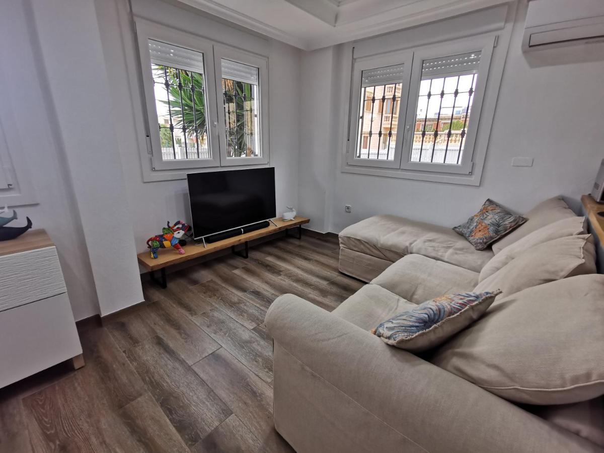 Spacious Villa With Private Pool And Beach Views El Moncayo Bagian luar foto