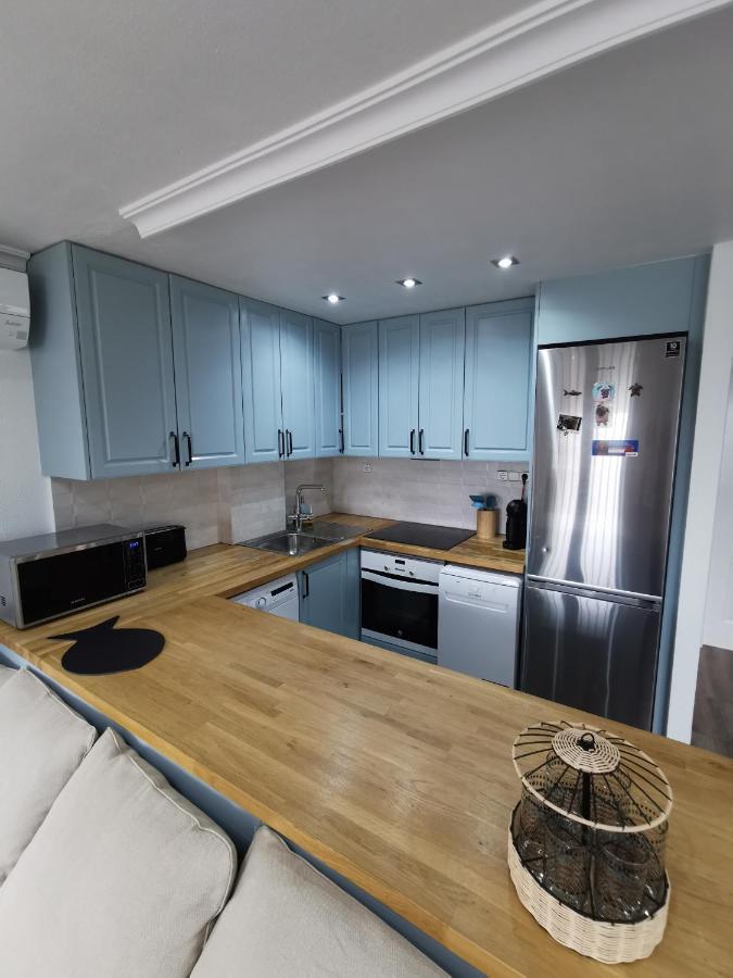 Spacious Villa With Private Pool And Beach Views El Moncayo Bagian luar foto