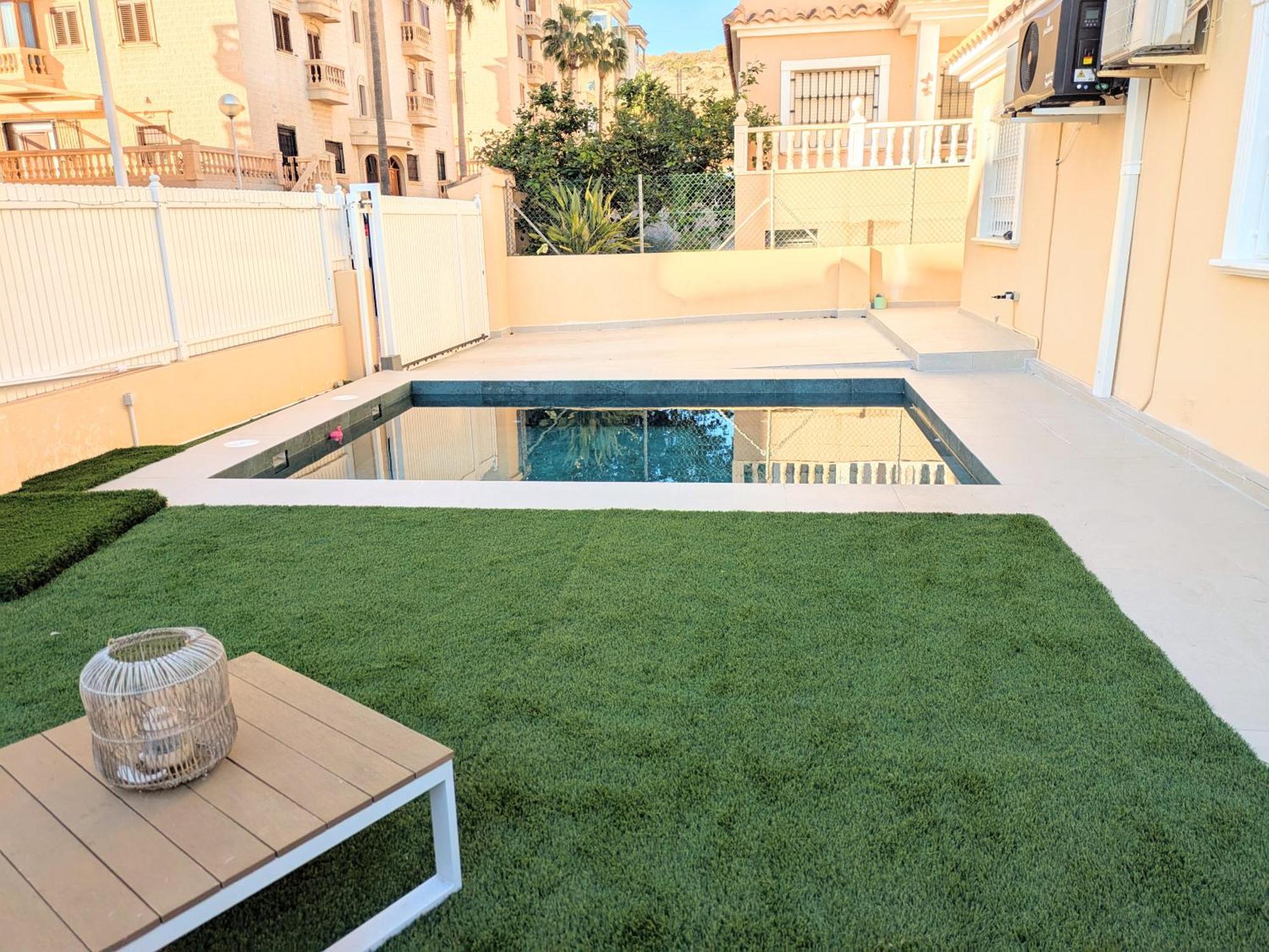 Spacious Villa With Private Pool And Beach Views El Moncayo Bagian luar foto